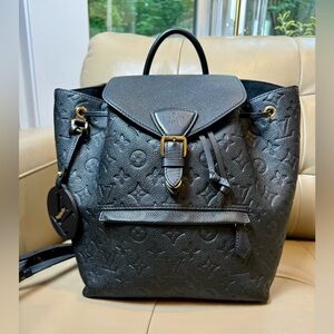 listing-status-banner